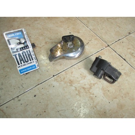 Tapon y cerradura de asiento SR 250 Special