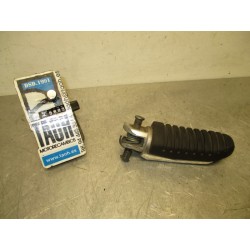 Reposapie delantero derecho Suzuki GW 250 Inazuma 2015