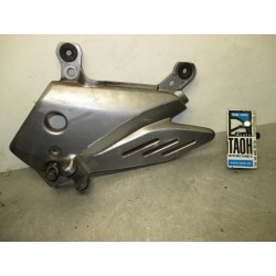 Soporte reposapie delantero izquierdo Suzuki GW 250 Inazuma 2015