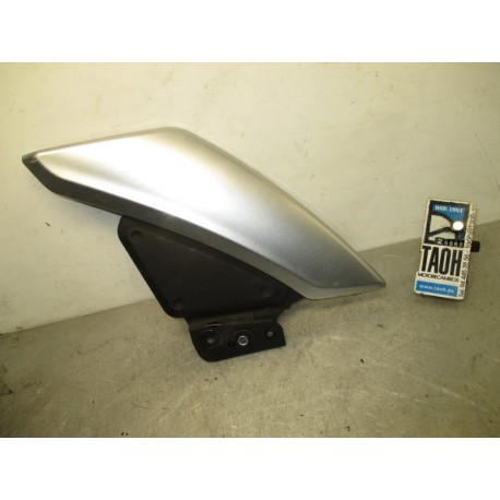 Bajo deposito izquierda Suzuki GW 250 Inazuma 2015