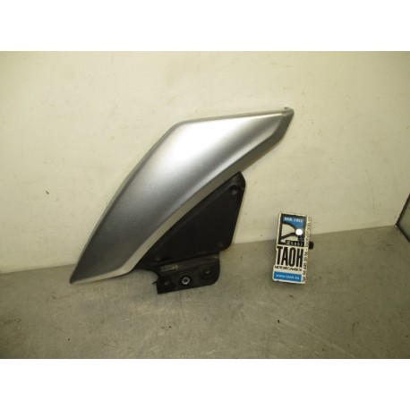 Bajo deposito derecha Suzuki GW 250 Inazuma 2015