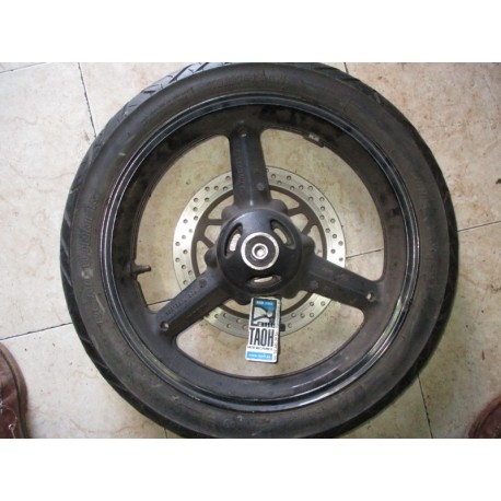 Llanta delantera Suzuki GW 250 Inazuma 2015